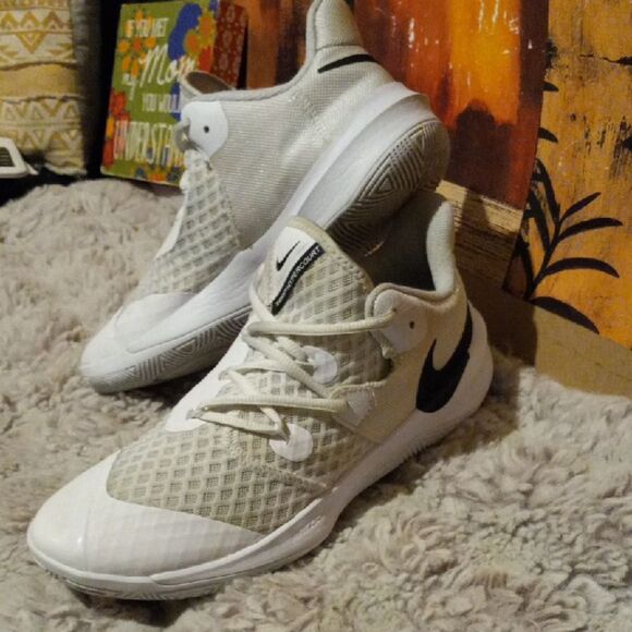 Nike Kids Cream and White Sneakers - Picture 2 of 7